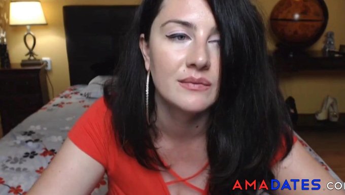 বড় স্তন সহ এস্টেলার সবচেয়ে গরম Milf ভিডিও