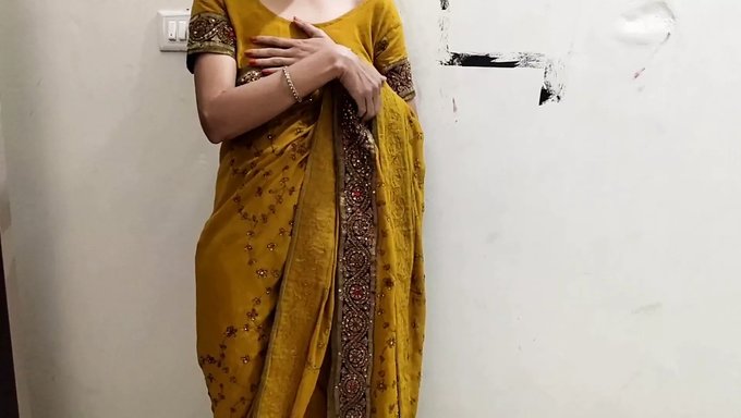 এই ভারতীয় পর্ন ভিডিওতে নোংরা কথা এবং বড় স্তন।