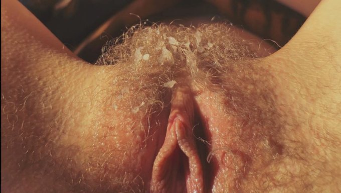 মোট টিন (18+) ডিলডো দিয়ে ক্রিমপাই পেয়ে যায়।