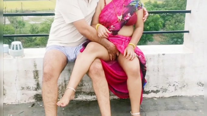 রান্নাঘরে সৎ ভাই আর সৎ বোনের মধ্যে গরম ঝগড়া শুরু হয়ে গেল।