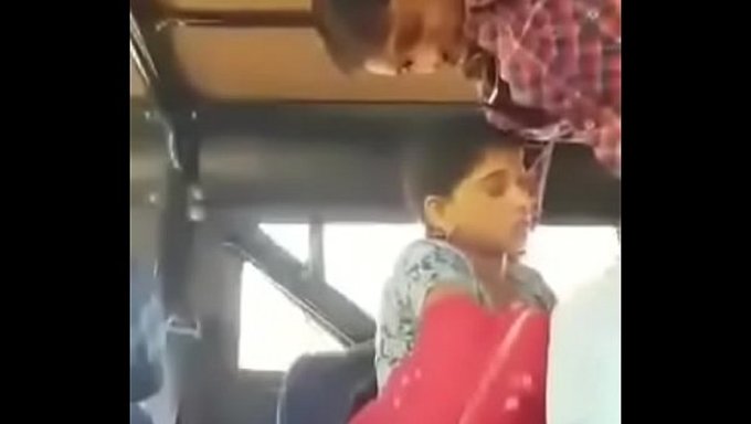 উত্তর ভারতীয় লোকটা তার আন্টিকে চুদেছে, পুরনো ঐতিহ্য।