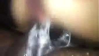 এই ভিডিওতে...